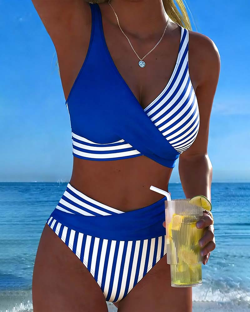 Bikiny s Křížovým Pruhovaným Potiskem