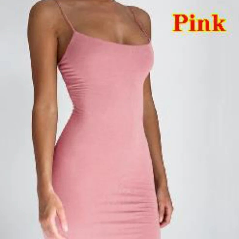 Mila | Vestido mini negro de tirantes
