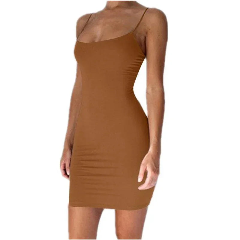 Mila | Vestido mini negro de tirantes